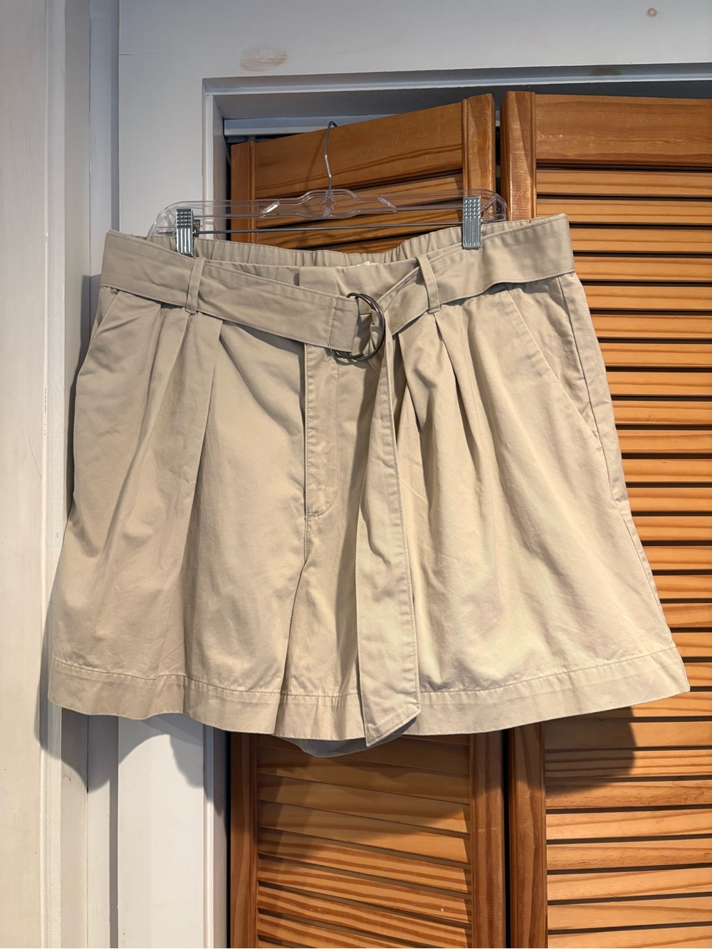 Abercrombie & Fitch tan pleated paper bag high waisted shorts belted pockets XL